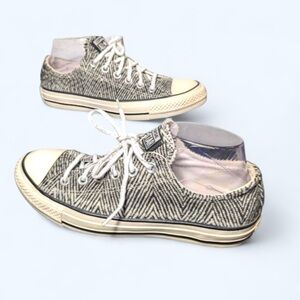 CONVERSE CHUCK TAYLOR ALL STAR ZIG ZAG SNEAKER size 7